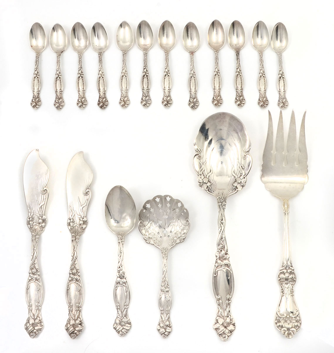 18 PC. INTERNATIONAL STERLING