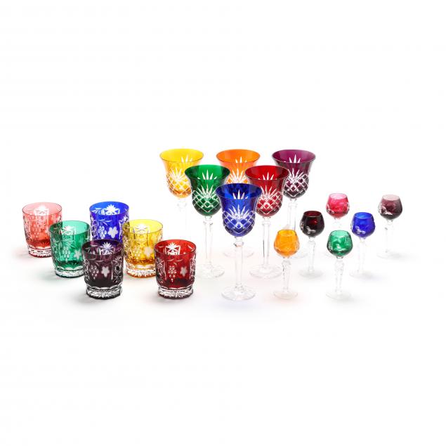 18-PIECE ASSEMBLED SET OF