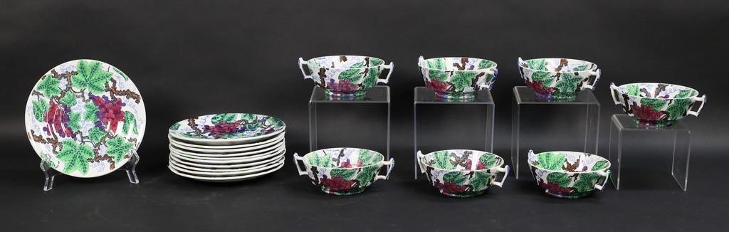 18 PIECES COPELAND SPODE GRAPE