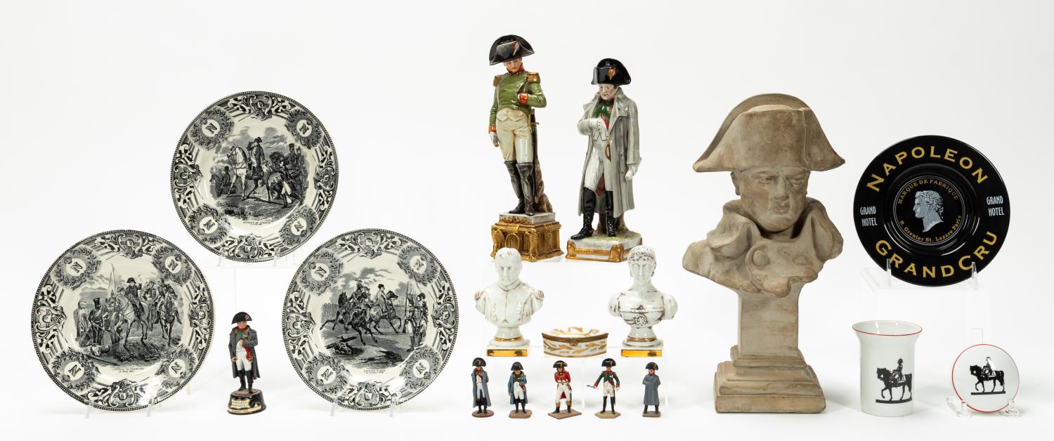 18 PIECES, GROUP OF NAPOLEON