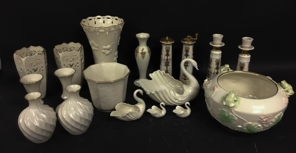 18 PIECES OF LENOX