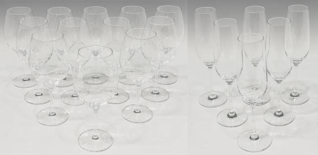 (18) SCHOTT ZWIESEL CHAMPAGNE & RED