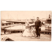 1898 PHOTO TITLED:  GUN + MAN