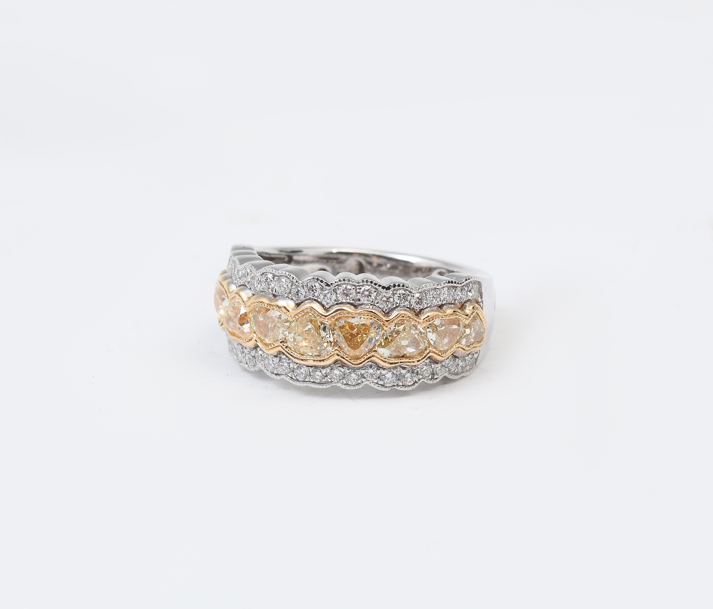 18K 2.22 CTW FANCY YELLOW DIAMOND