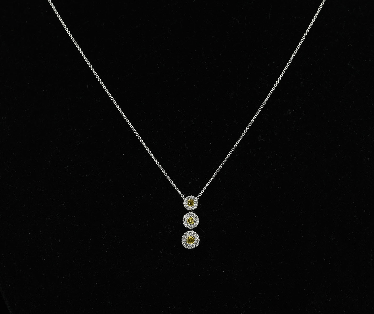 18K .66 CTW DIAMOND PENDANT &