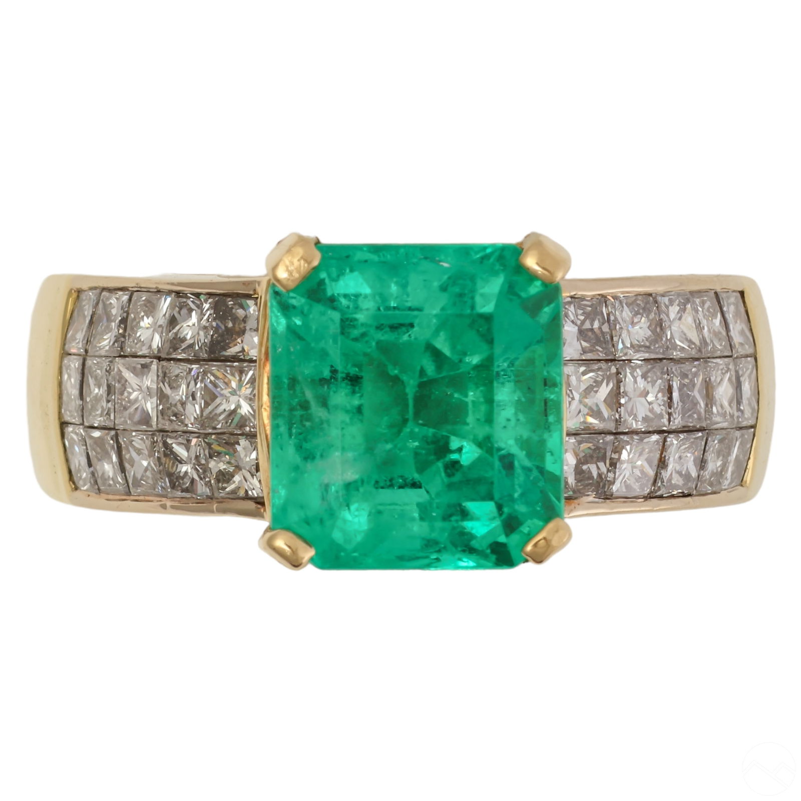 18K 7.3 CTTW EMERALD AND PRINCESS