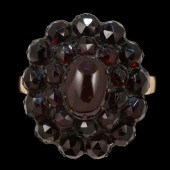 18k Bohemian Garnet Ring 18k a