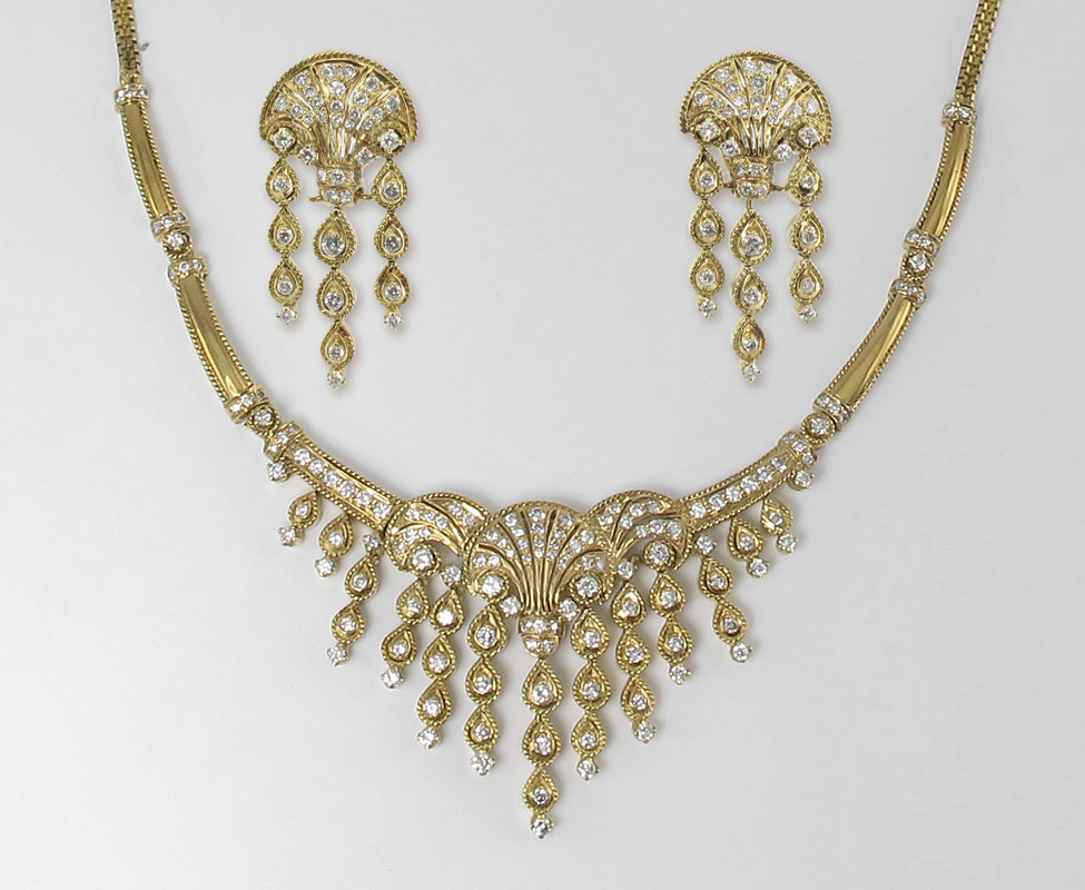 18K DIAMOND NECKLACE AND EARRINGS