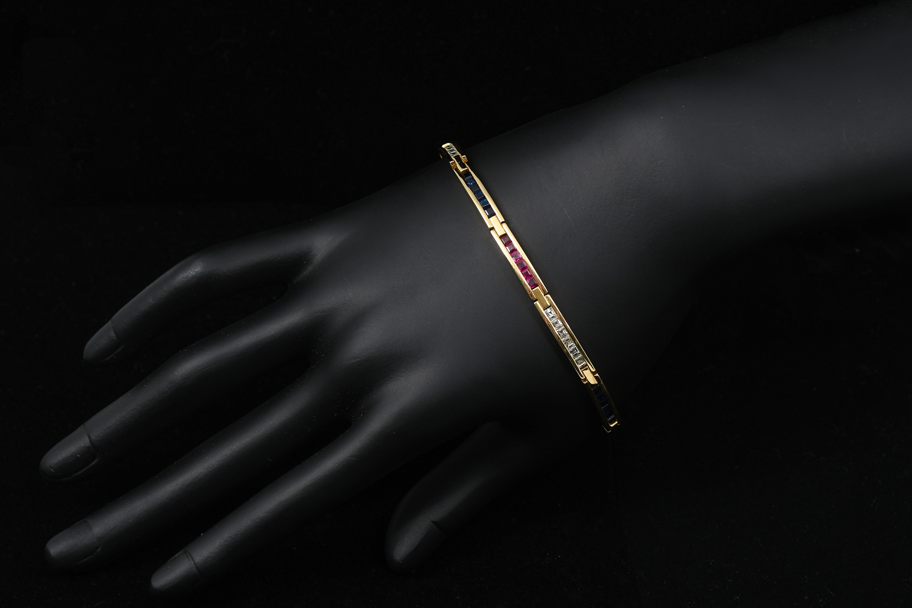 18K DIAMOND, SAPPHIRE, AND