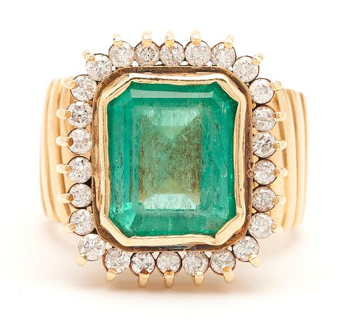 18K EMERALD & DIAMOND RINGLadies