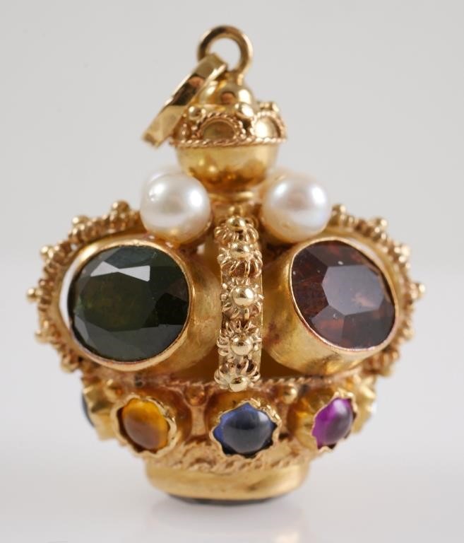 18K ETRUSCAN REVIVAL PENDANTSet