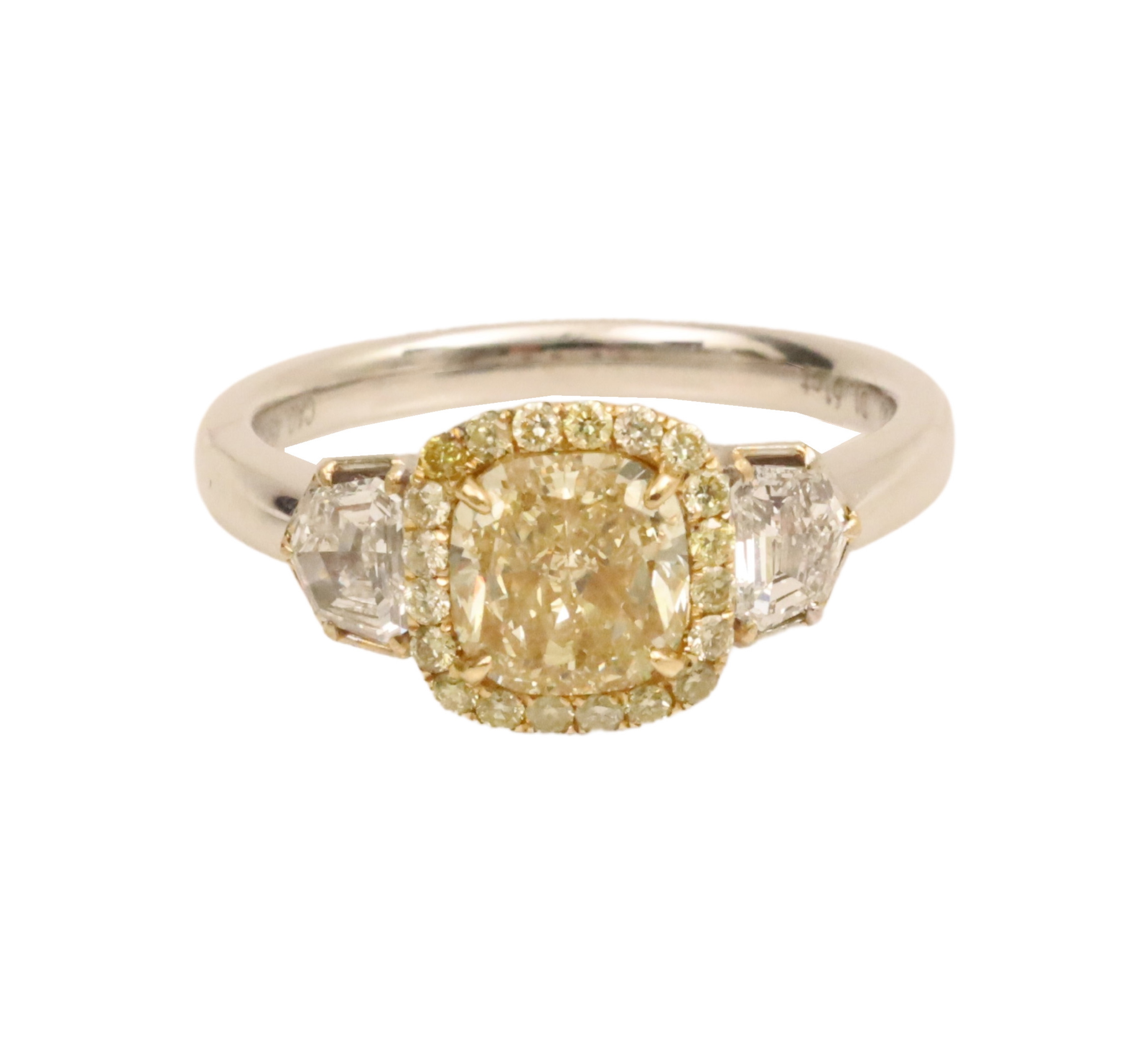 18K FANCY YELLOW 1.6 CT DIAMOND