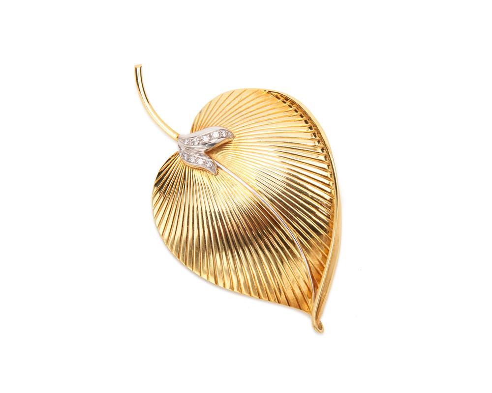 18K GOLD AND DIAMOND BROOCH18K Gold
