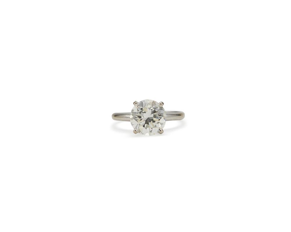 18K GOLD AND DIAMOND RING18K Gold