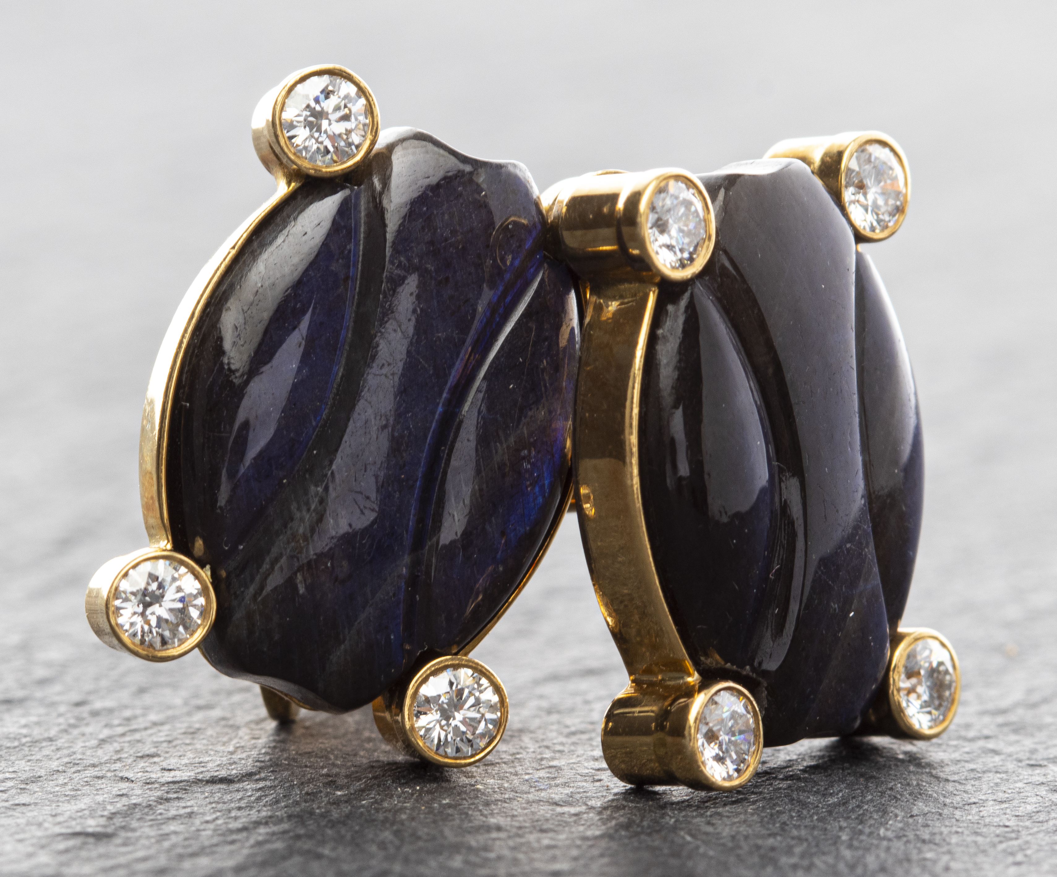 18K GOLD CARVED LABRADORITE &