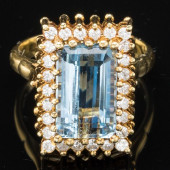 18K GOLD DIAMOND AND AQUAMARIN