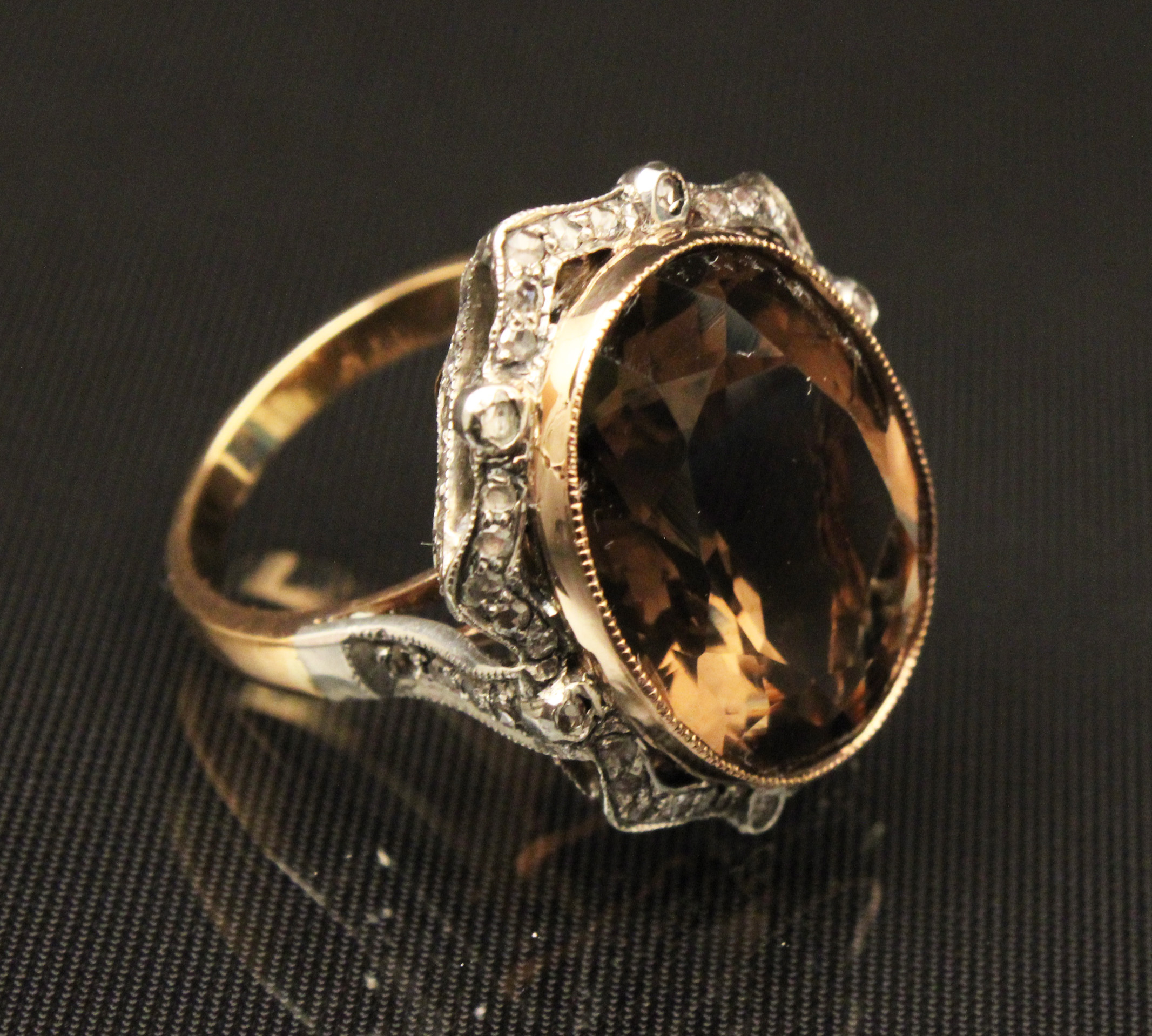 18K GOLD DIAMOND AND SMOKY TOPAZ