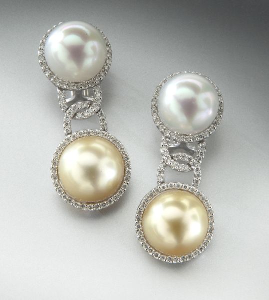 18K gold diamond Golden and South