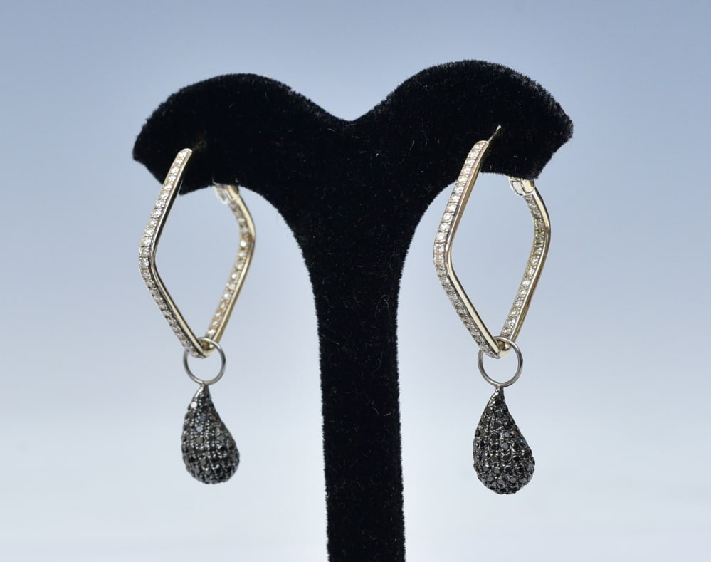 18K GOLD DIAMOND HOOP EARRINGS18k