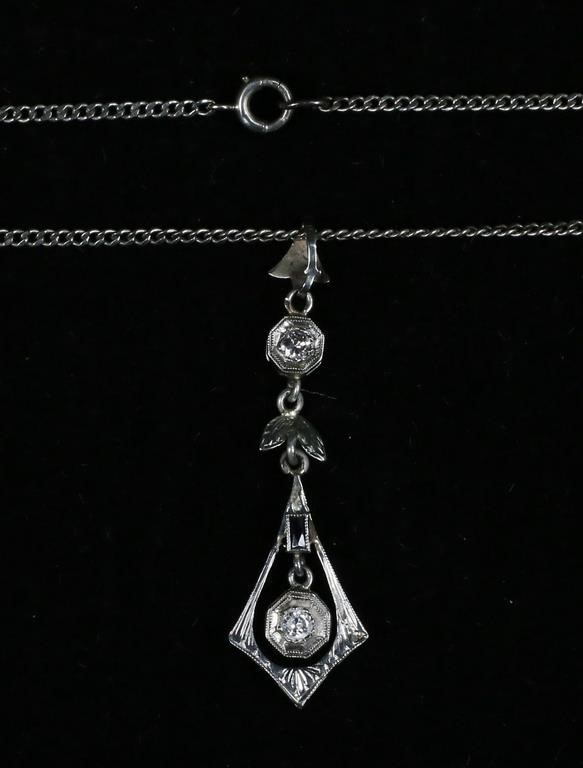 18K GOLD, DIAMOND & SAPPHIRE ART