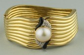 18K GOLD MABE PEARL, ONYX AND