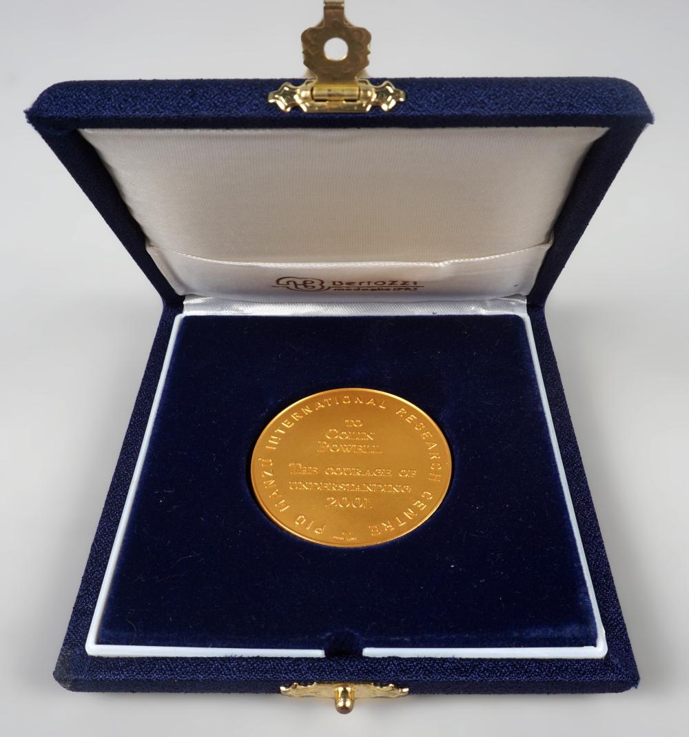 18K GOLD MEDAL, PIO MANZU