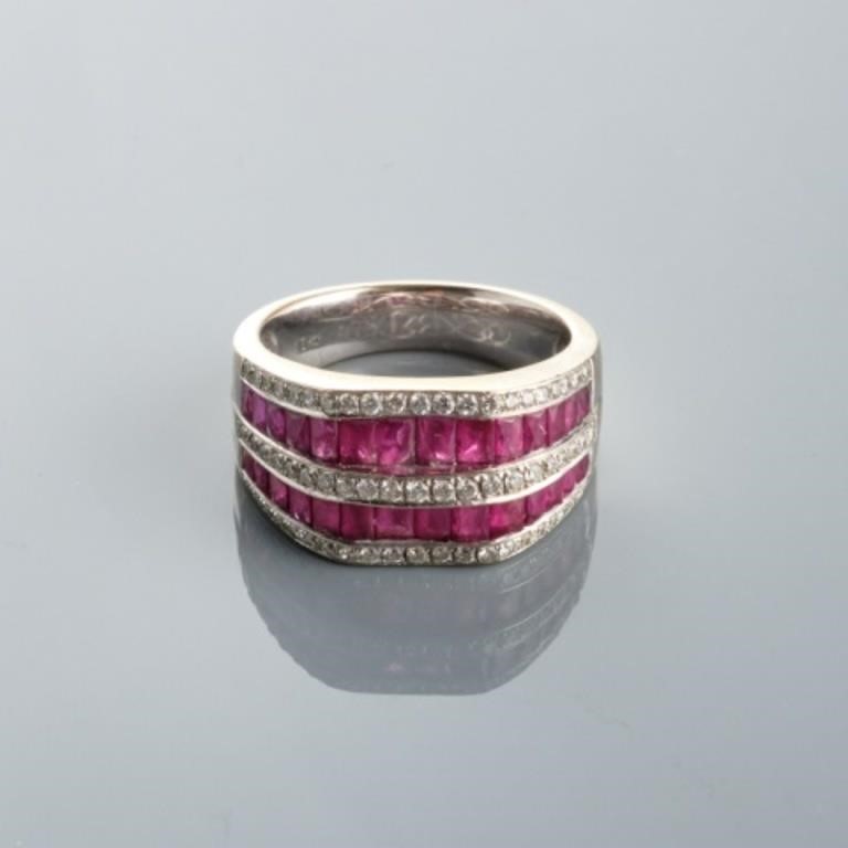 18K GOLD RING WITH RUBIES &