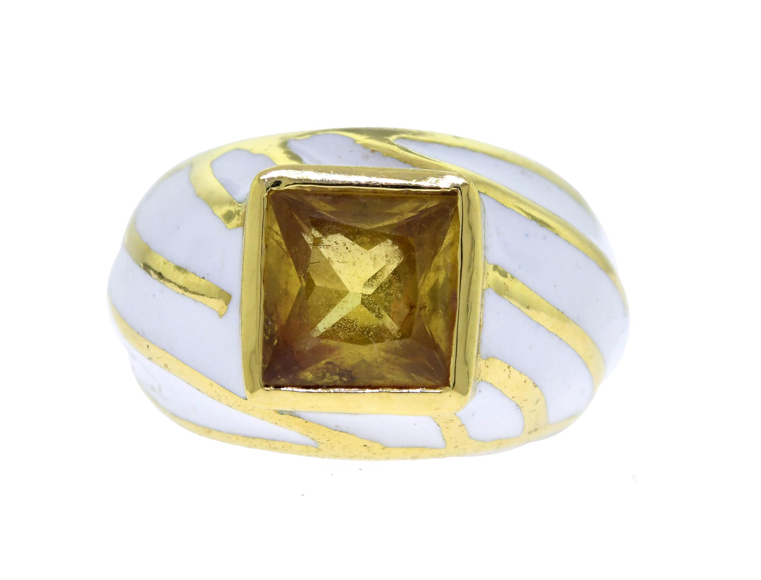 18K GOLD WHITE ENAMEL RING W/
