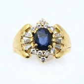 18K SAPPHIRE AND DIAMOND RING: