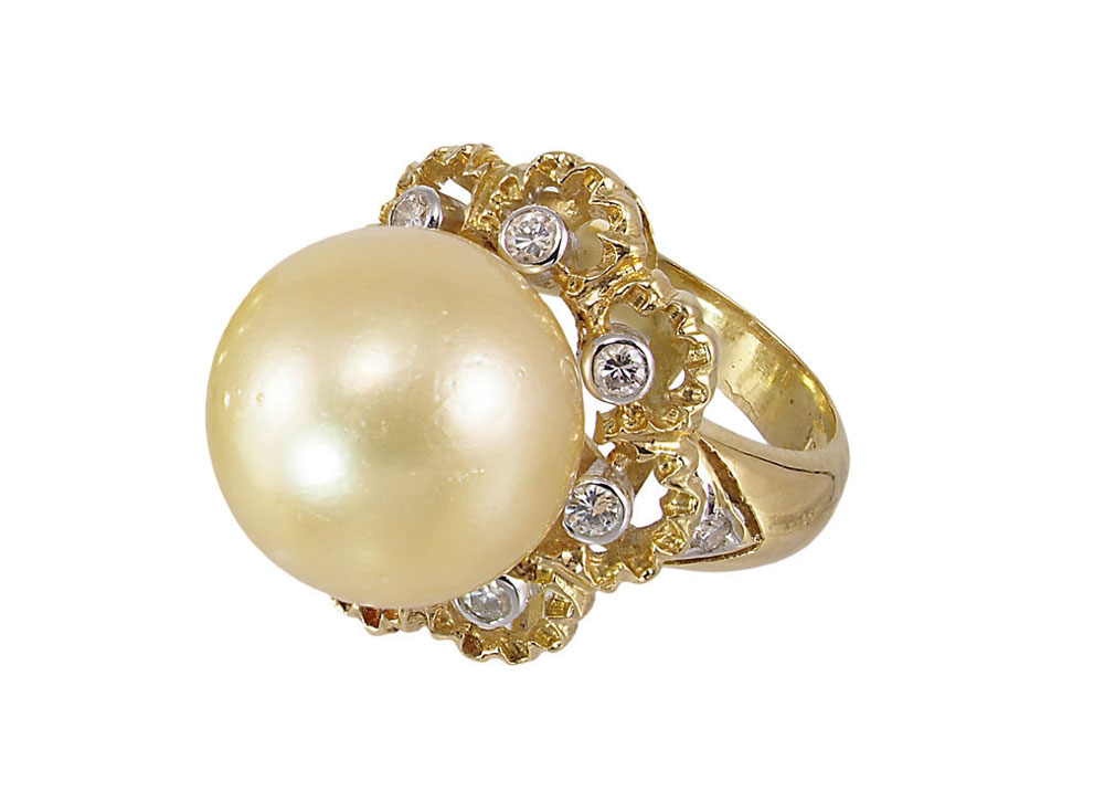 18K SOUTH SEA GOLDEN PEARL AND
