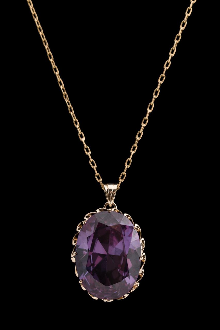 18K & SYNTH. SAPPHIRE PENDANT