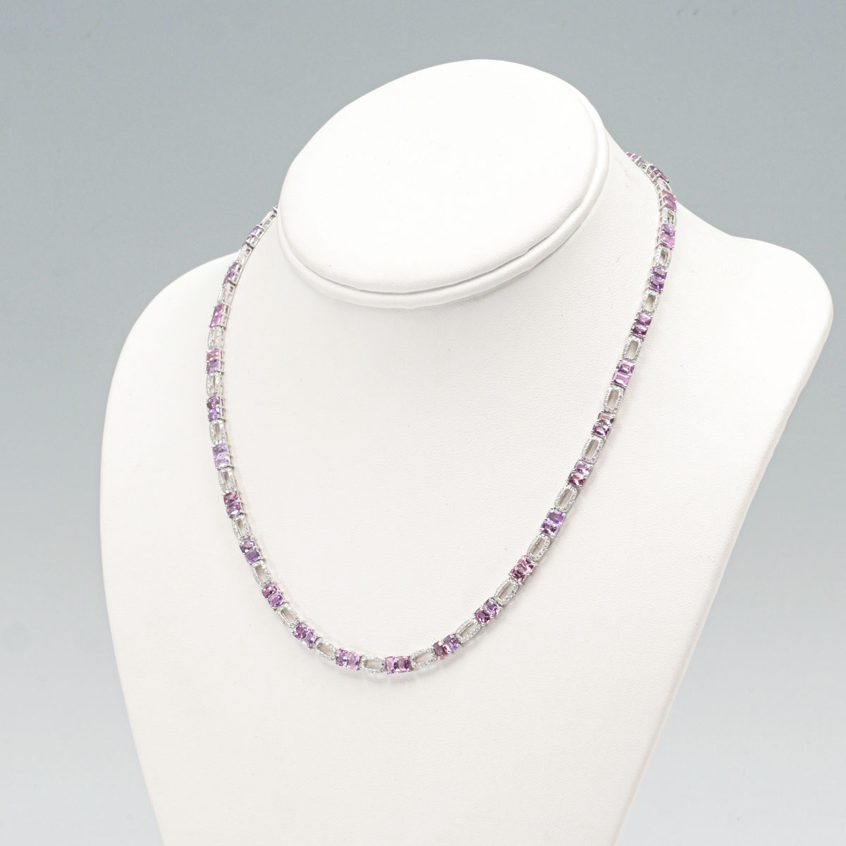 18K UNHEATED PINK SAPPHIRE &