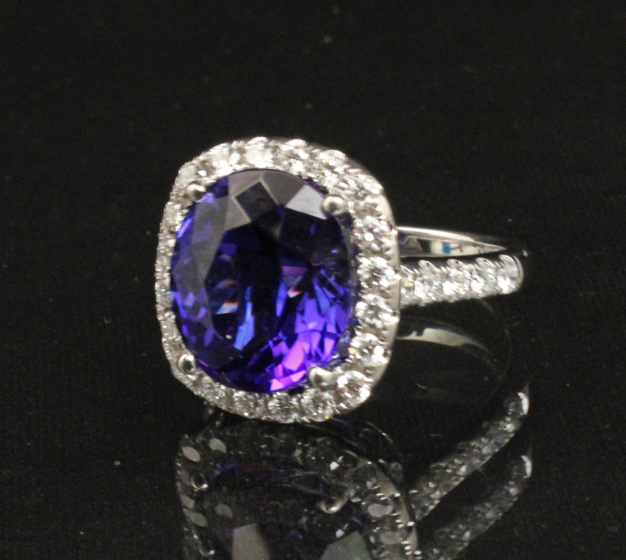 18K WG 8.50 CT TANZANITE AND