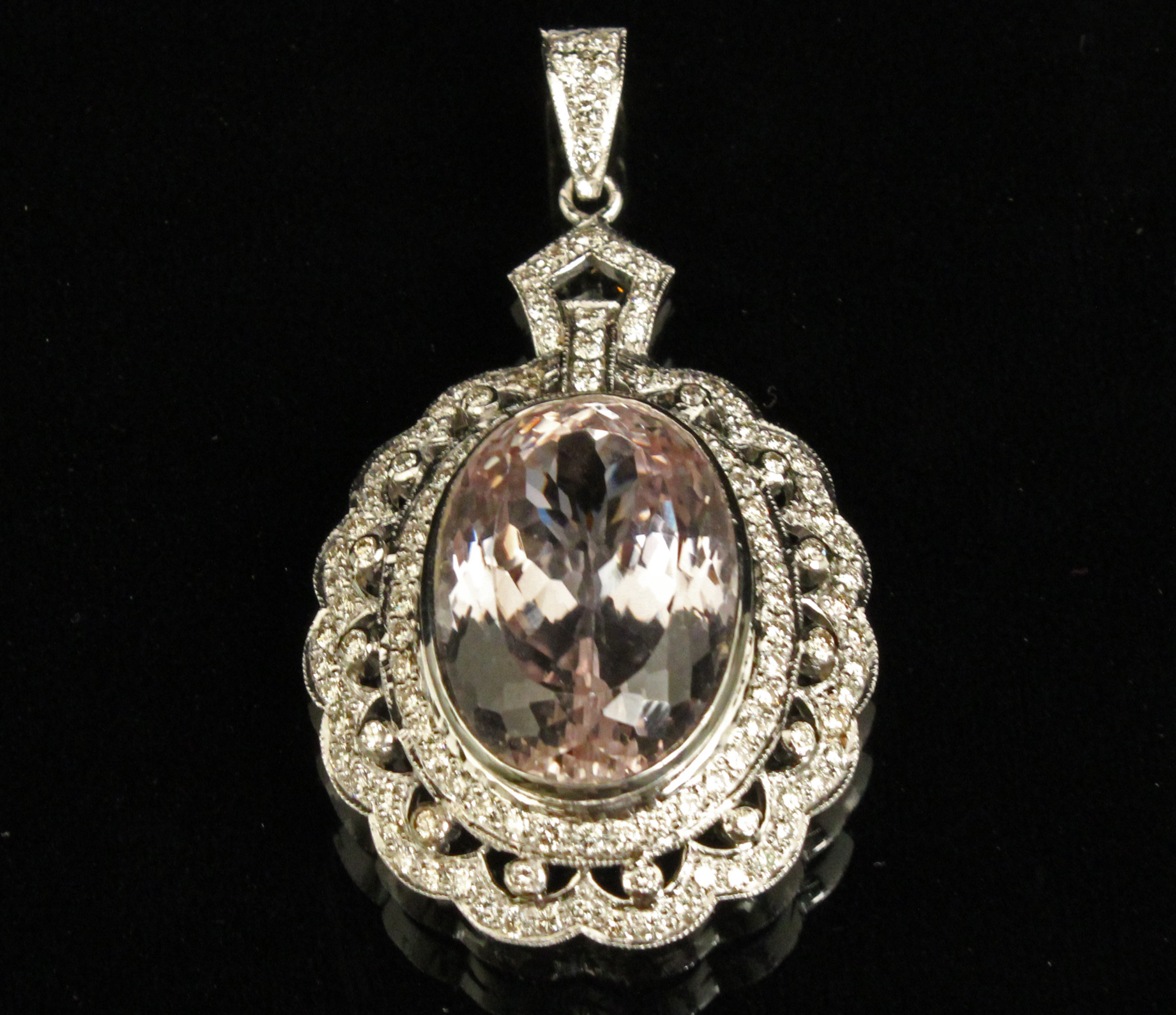 18K WG DIAMOND AND KUNZITE