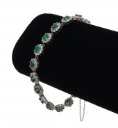 18K WG, EMERALD AND DIAMOND HA