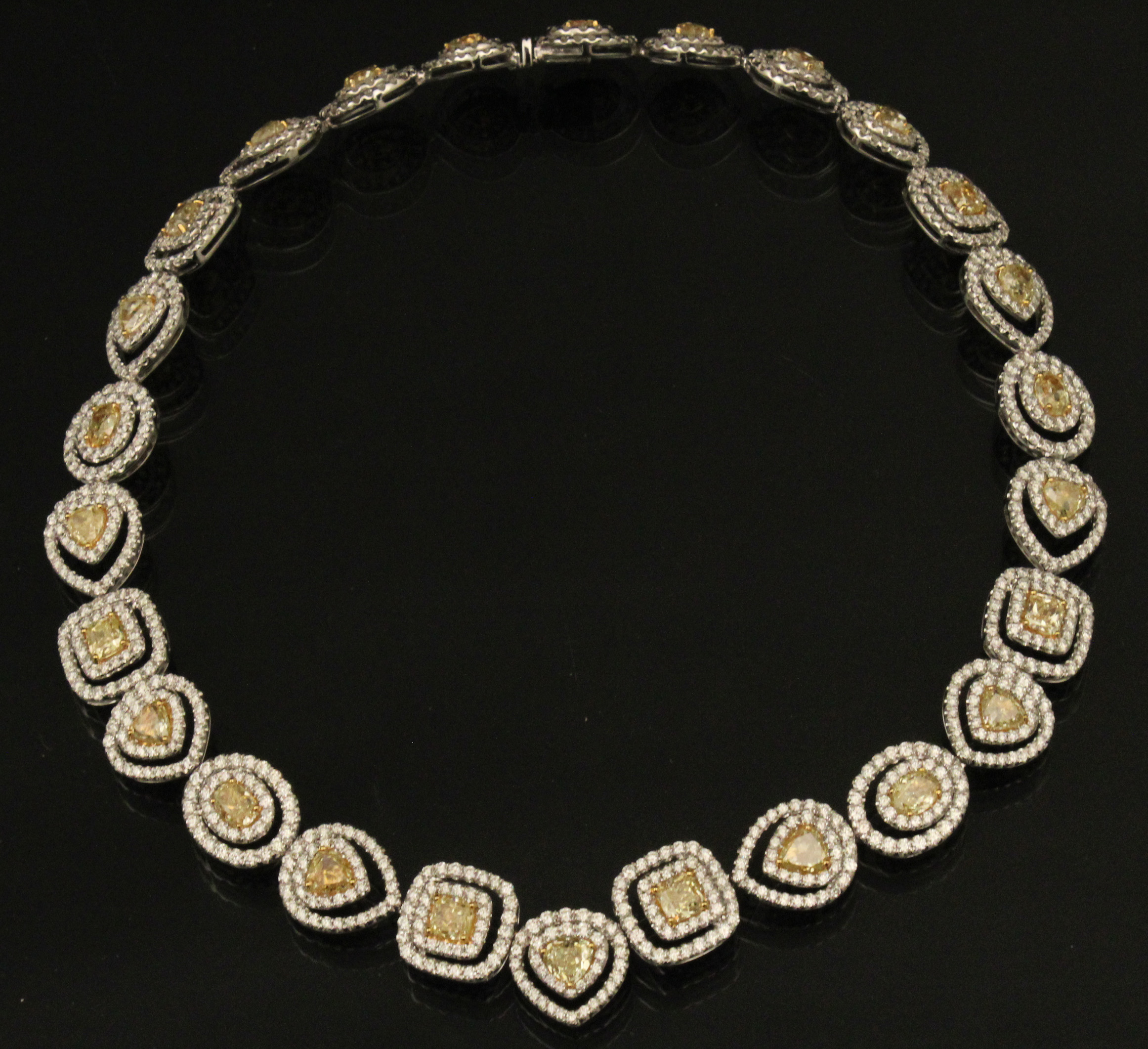 18K WHITE GOLD CANARY AND WHITE