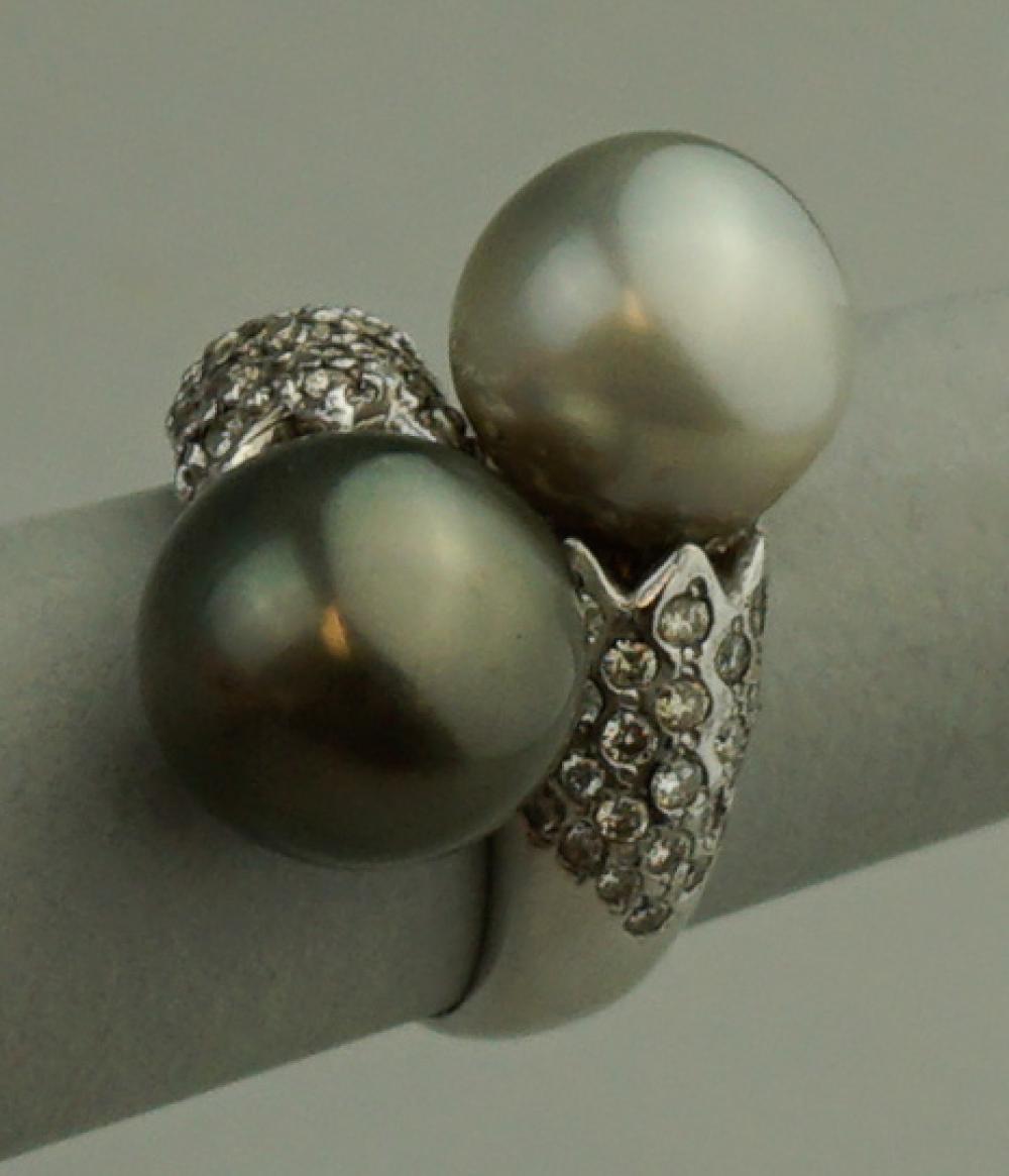 18K WHITE GOLD DIAMOND BLACK AND