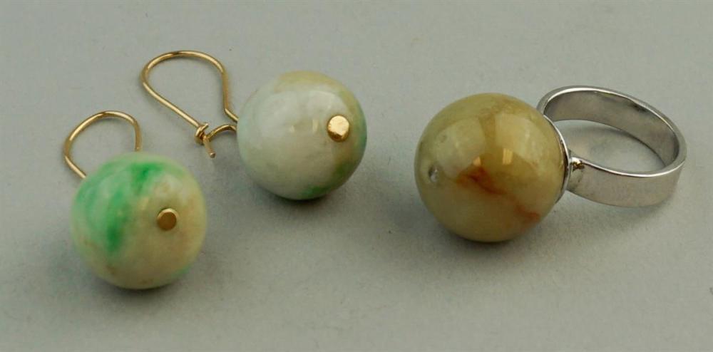 18K WHITE GOLD JADE BALL RING,