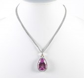 18K WHITE GOLD PEAR SHAPED KUN
