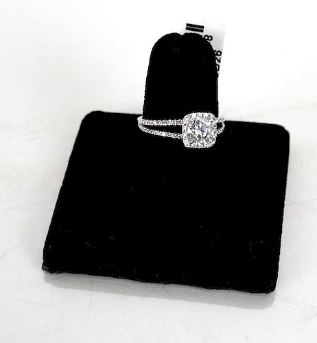 18K WHITE GOLD RING W/