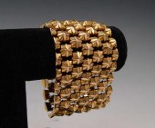 18K WIDE ROSETTE LINK BRACELET