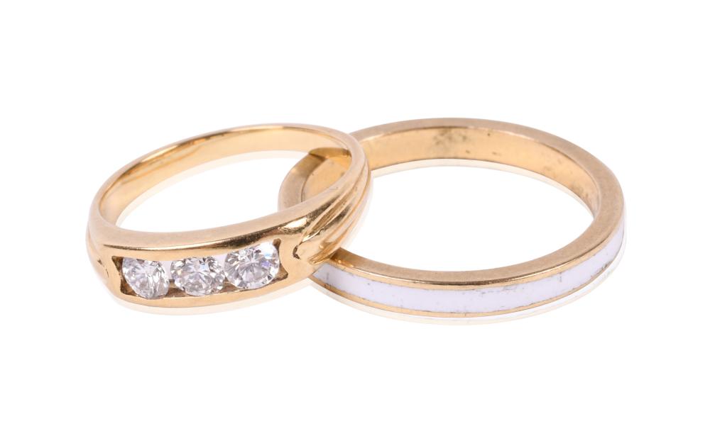18K YELLOW GOLD AND DIAMOND RING