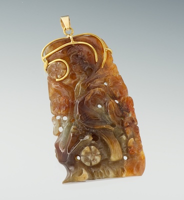 18k Yellow Gold and Jade Pendant