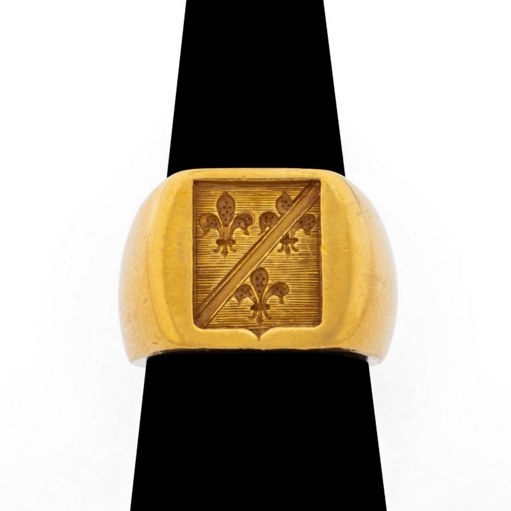 18K YELLOW GOLD CREST RING 18K
