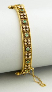 18K YELLOW GOLD EMERALD AND PE