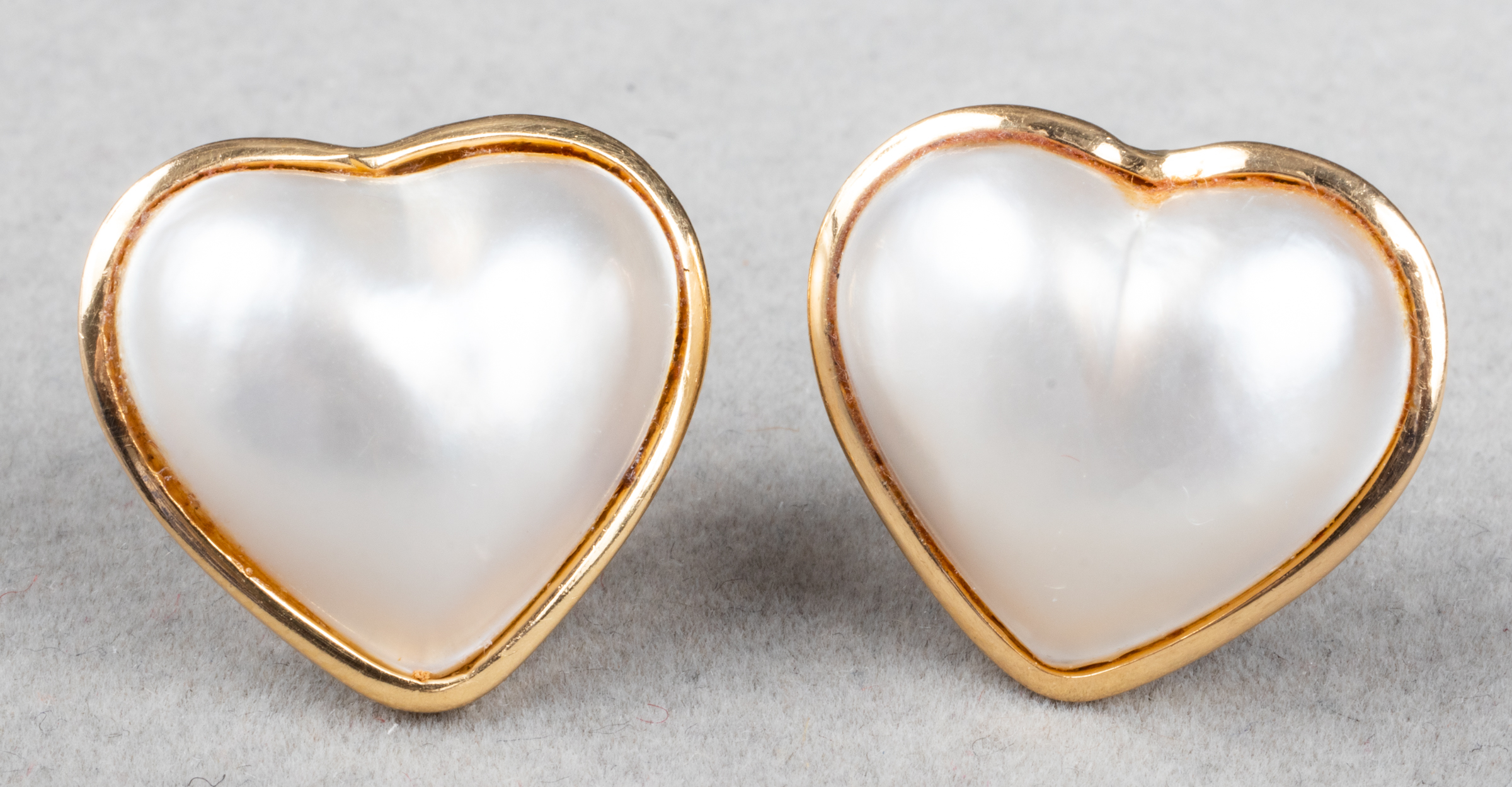 18K YELLOW GOLD HEART-SHAPED MABE