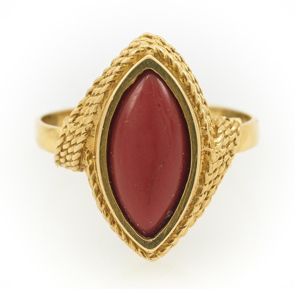 18K YELLOW GOLD & MARQUIS CORAL