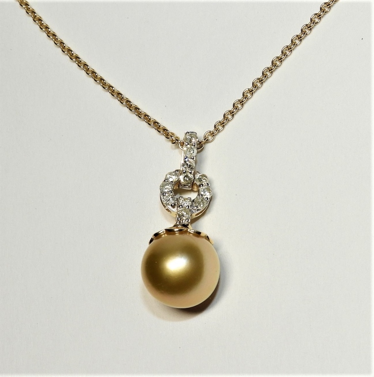 18K YELLOW GOLD PEARL & DIAMOND