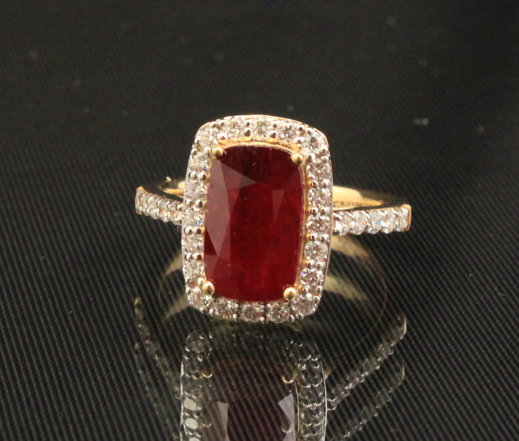 18K YELLOW GOLD RUBY AND DIAMOND