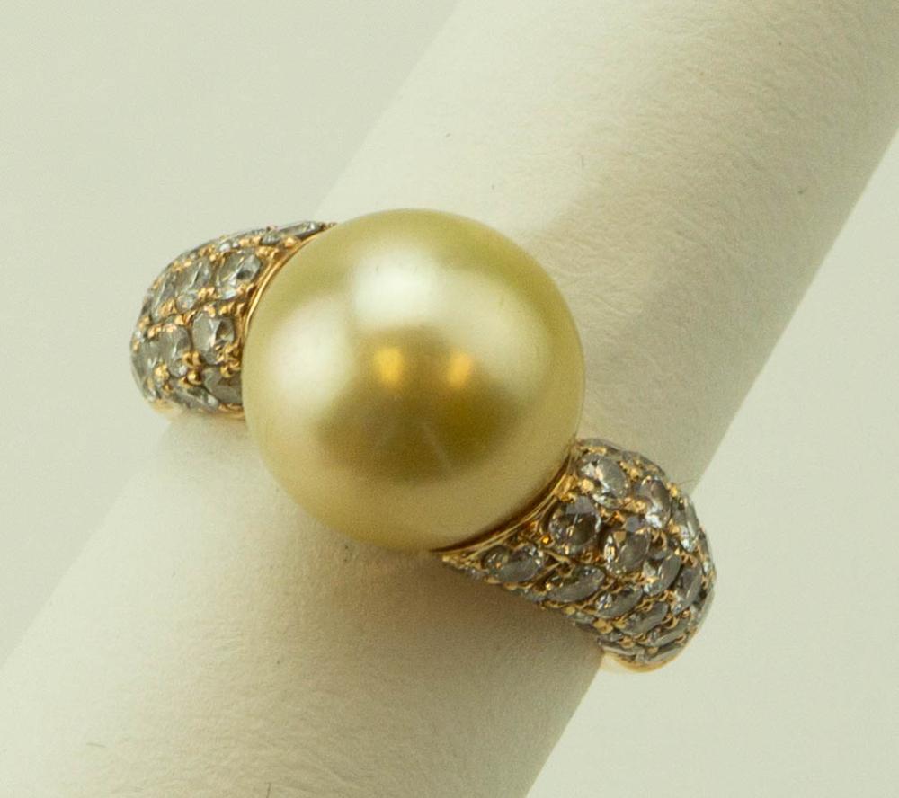 18K YELLOW GOLD SOUTH SEA PEARL AND